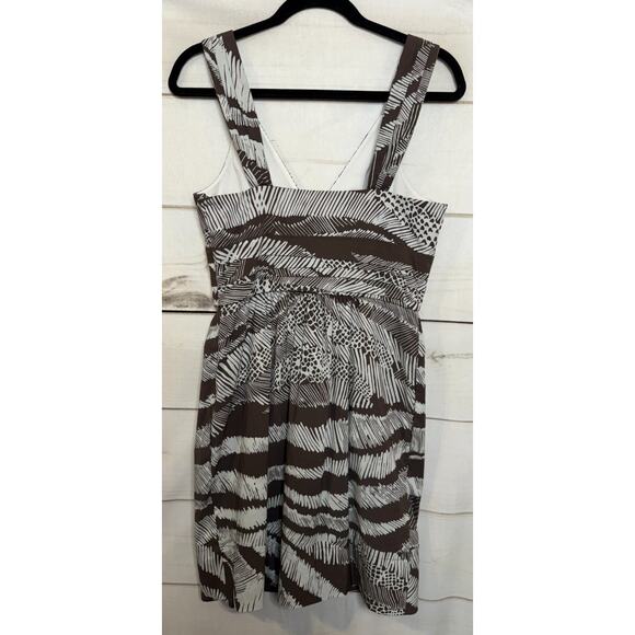 BCBG Dress 8 Sleeveless Defined Waist Brown Cream Printed Date Night Ready - Picture 2 of 7